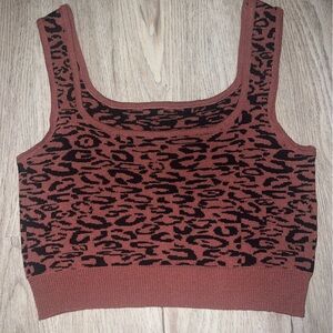 SHEIN LEOPARD PRINT CROP TOP SIZE M